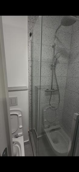 Apartament cu 2 camere semidecomandat în Florești
