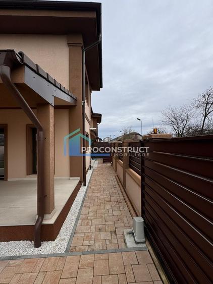 Duplex cu 5 camere cu Canalizare în Giroc