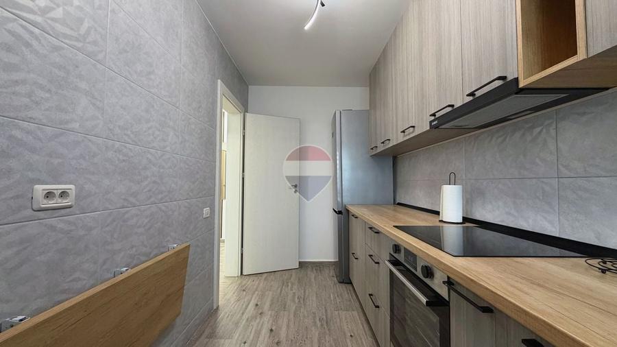 Apartament cu 2 camere decomandat, mobilat în Tractorul