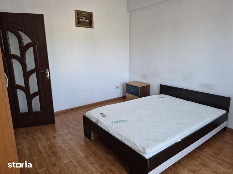 Garsonieră decomandată în Cug