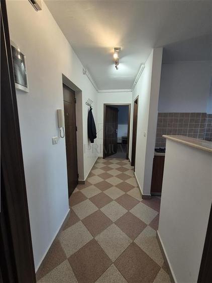 Apartament cu 2 camere decomandat, mobilat în Complex Studențesc