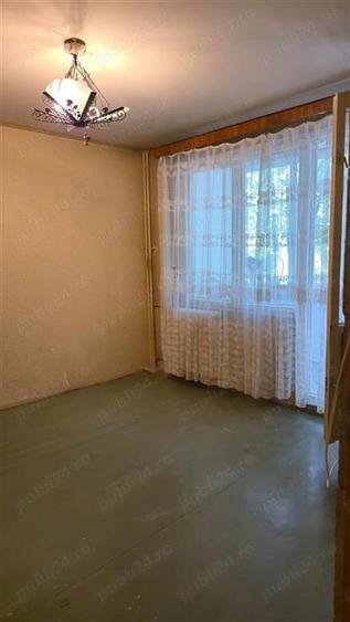Apartament cu 3 camere decomandat în Drumul Taberei