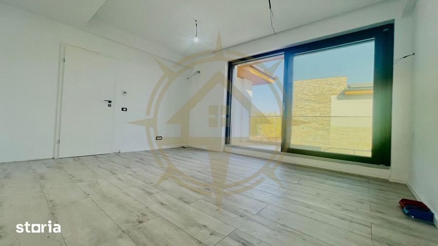 Casă cu 5 camere cu Teren 490 Mp în Corbeanca