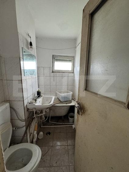 Apartament cu 2 camere semidecomandat în Micro 15