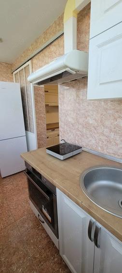 Apartament cu 3 camere decomandat în Nufărul