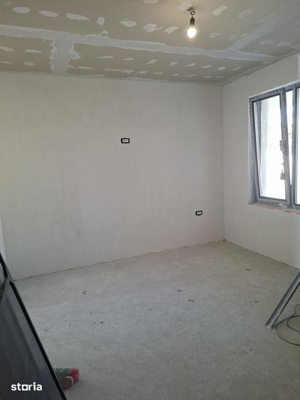 Casă cu 3 camere cu Teren 447 Mp în Central