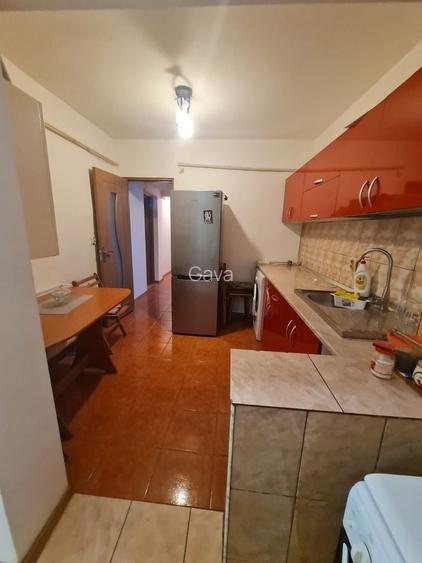 Inchiriez apartament cu o camera