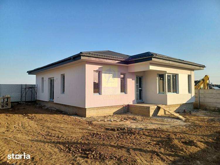 Casă cu 4 camere cu Teren 430 Mp în Dragomirești-Vale