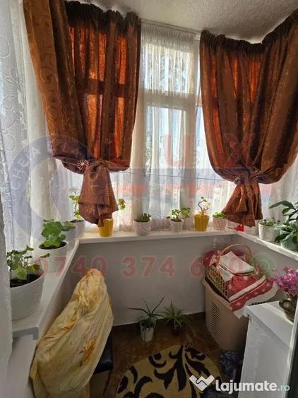 Apartament cu 2 camere decomandat în Neptun