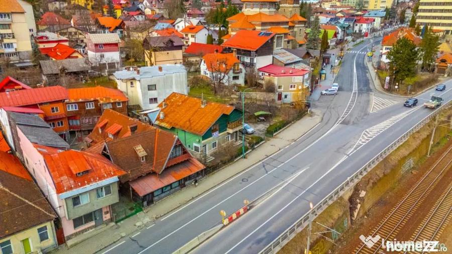 Apartament cu 3 camere decomandat în Calea București