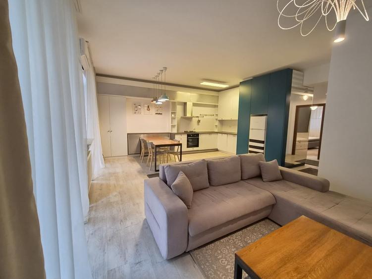 Apartament cu 3 camere în Iancu Nicolae