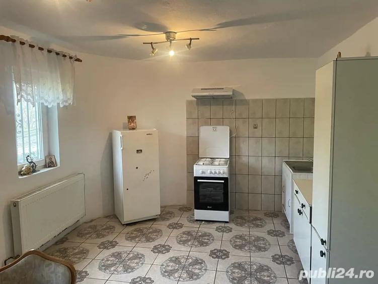 Casă cu 3 camere în Central