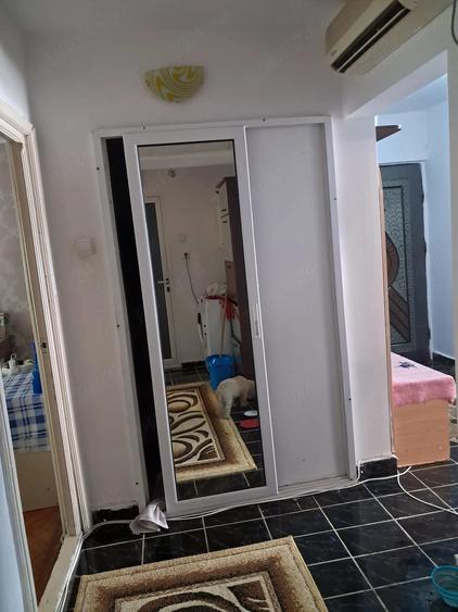 Apartament cu 3 camere decomandat în Buzaului