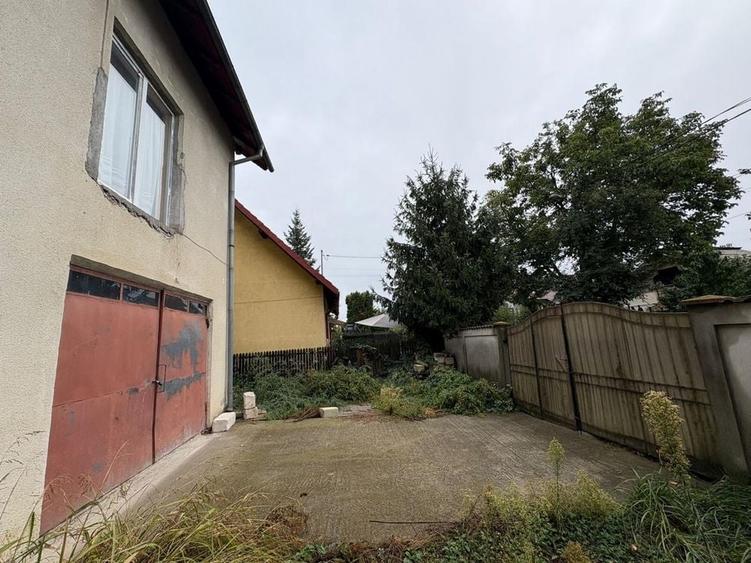 Casă cu 4 camere în Valea Mare