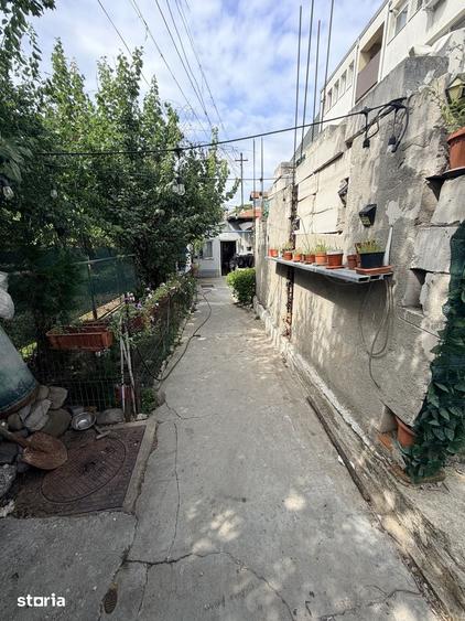 Casă cu 3 camere cu Teren 80 Mp în Ferentari