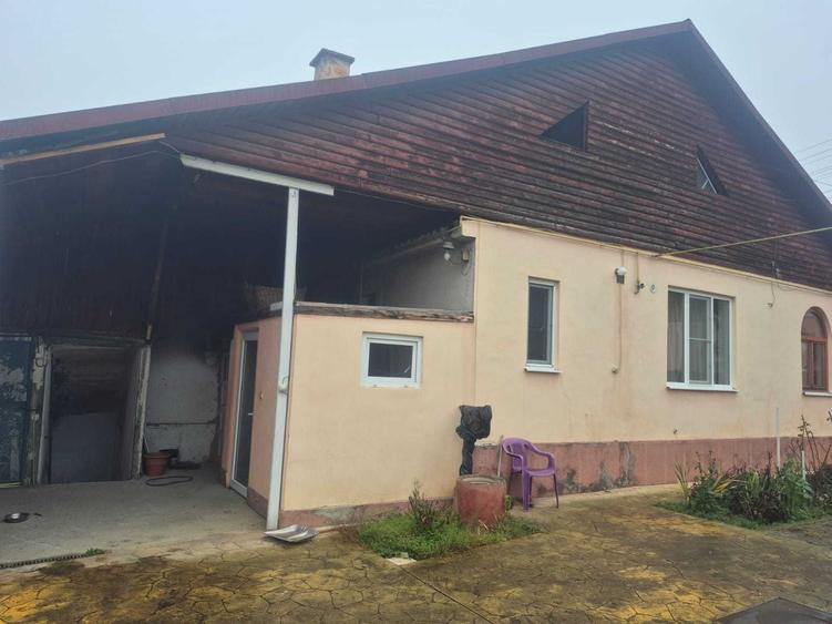 Casă cu 3 camere în Central