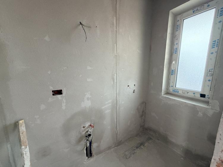 Duplex cu 4 camere cu Canalizare în Moșnița Nouă
