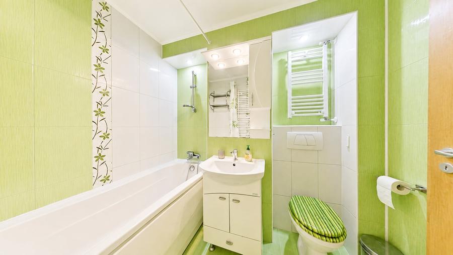 Apartament cu 2 camere semidecomandat, mobilat în Intim