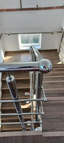 Casă cu 4 camere cu Teren 540 Mp în Malu Mare
