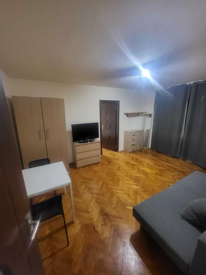 Apartament cu 2 camere semidecomandat în Spitalul Județean