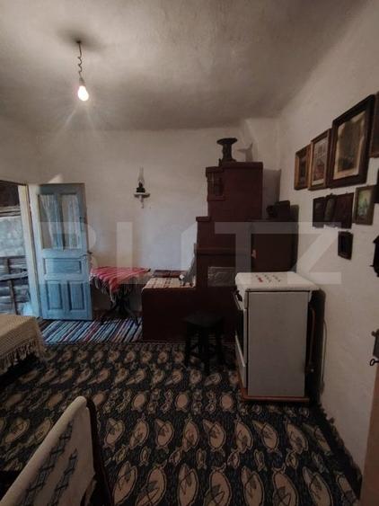 Casă individuală cu 3 camere cu Teren 2310 Mp în Vulcana-Băi
