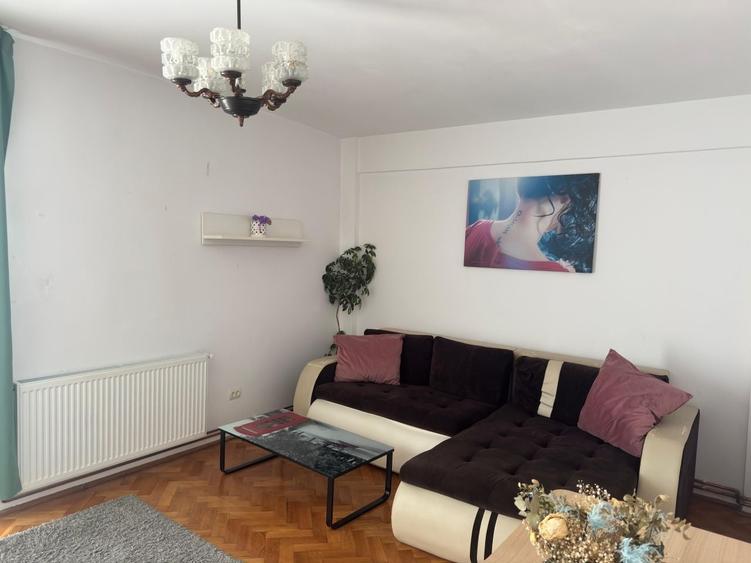 Apartament cu 2 camere decomandat în Tudor