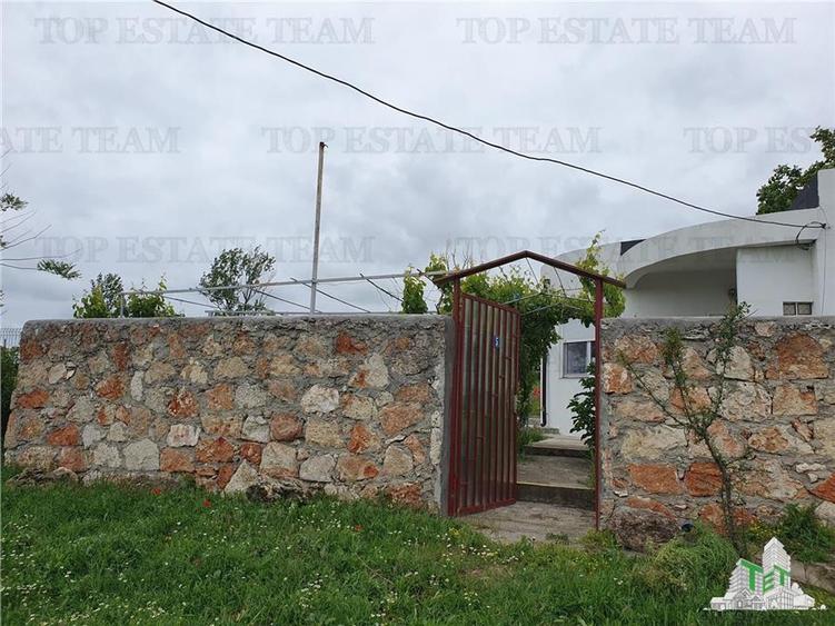 Casă individuală cu 3 camere cu Teren 5250 Mp în Casicea