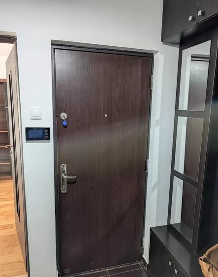 Apartament cu 2 camere decomandat în Nicolina
