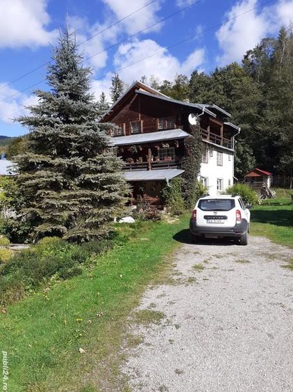 Casă cu 6 camere în Chiril