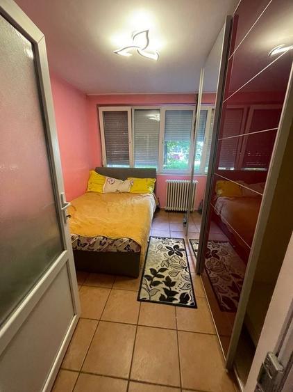 Apartament cu 4 camere semidecomandat în Central