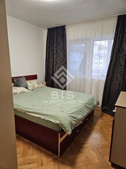 Apartament cu 3 camere decomandat în Ștefan cel Mare