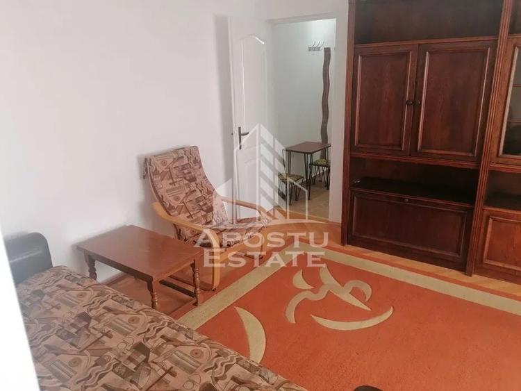 Apartament cu 2 camere semidecomandat, mobilat în Iosefin