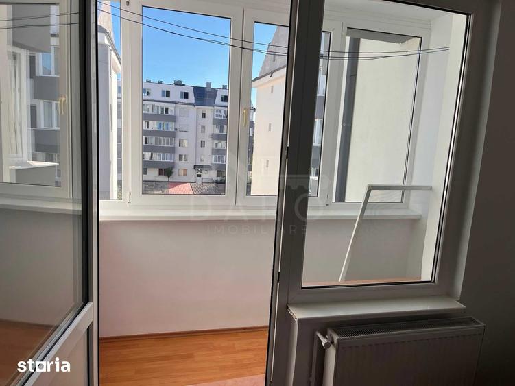 Apartament cu 3 camere în Criș