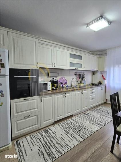 De vanzare || Apartament spatios | 2 camere - Decomandat || Prelungire - 7