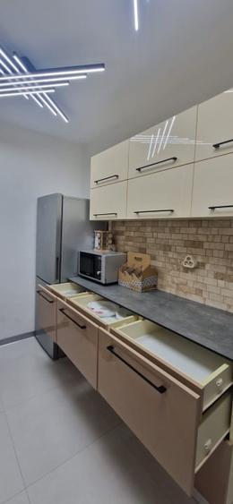 Apartament cu 2 camere decomandat, mobilat în Eroii Revoluției