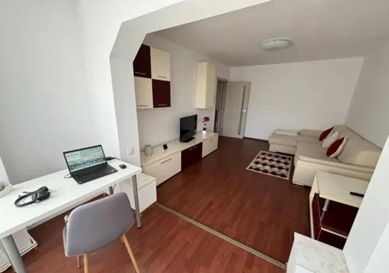 Apartament cu 3 camere decomandat, mobilat în Astra