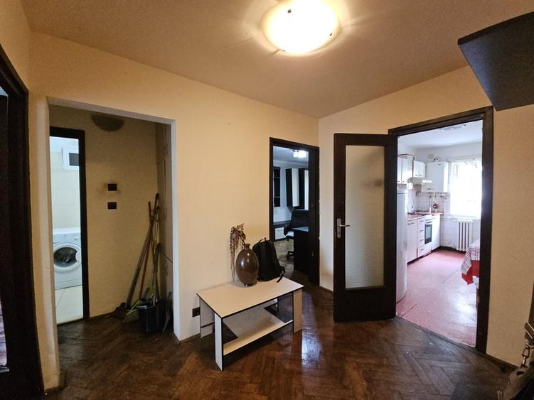 Apartament cu 4 camere decomandat în Mănăștur