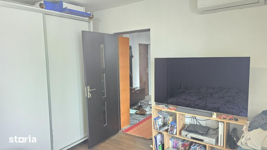 Apartament cu 2 camere decomandat în 22 Decembrie