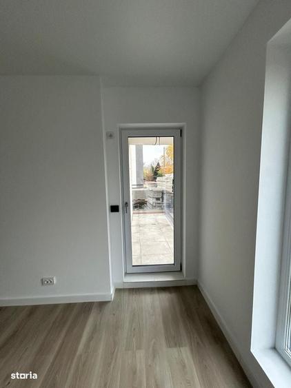 Apartament cu 4 camere decomandat în Albert