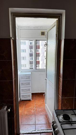 Apartament cu 3 camere decomandat în Independenței