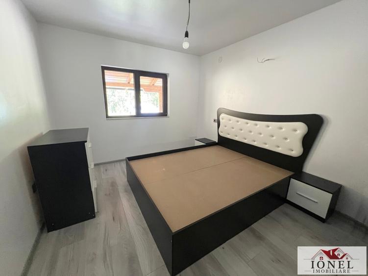 Casă individuală cu 5 camere cu Teren 16000 Mp în Horea
