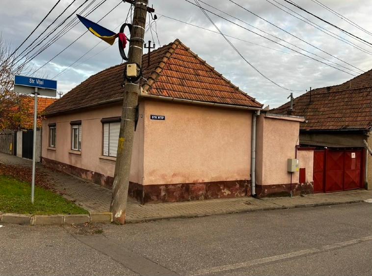 Casa de vanzare - zona Stadionului - 4