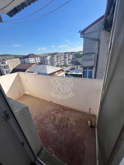 Apartament cu 3 camere decomandat, mobilat în Independenței