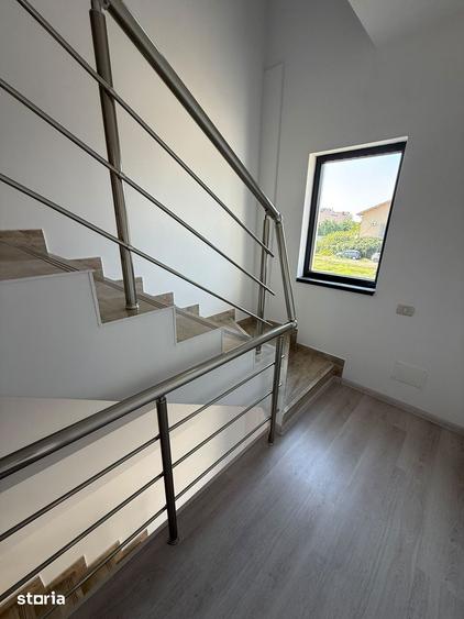 Casă cu 4 camere cu Teren 250 Mp în Cornetu