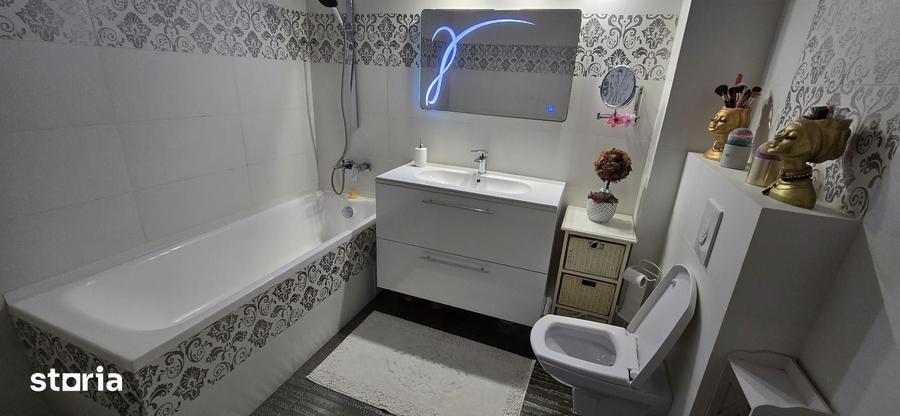 Apartament cu 4 camere în Sud
