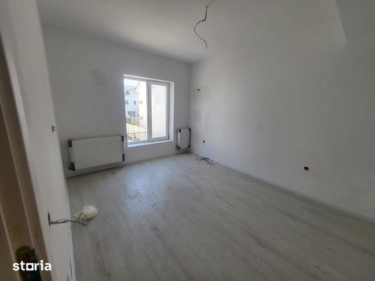 Casă cu 3 camere cu Teren 250 Mp în Central