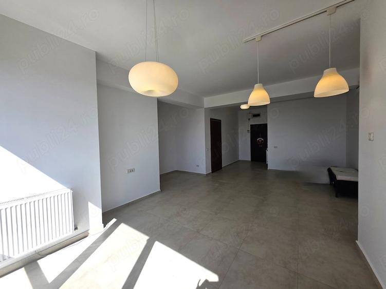 Apartament cu 3 camere semidecomandat în Prelungirea Ghencea