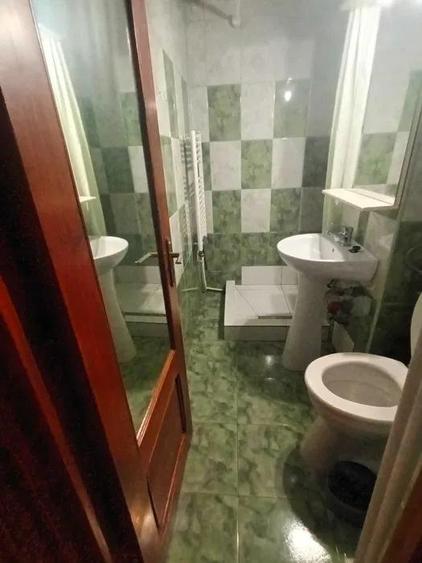 Apartament cu 2 camere semidecomandat, mobilat în Păcurari