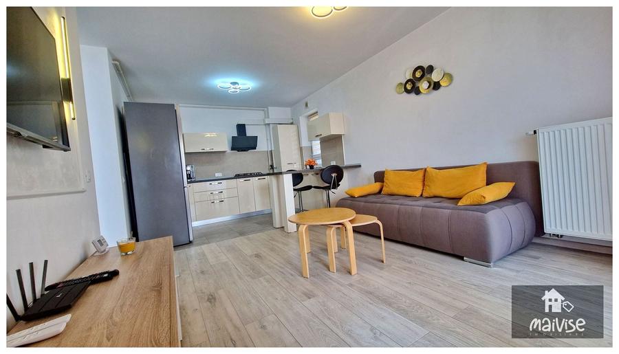Apartament cu 2 camere decomandat, mobilat în Tractorul