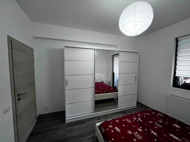 Apartament cu 2 camere semidecomandat în Berceni
